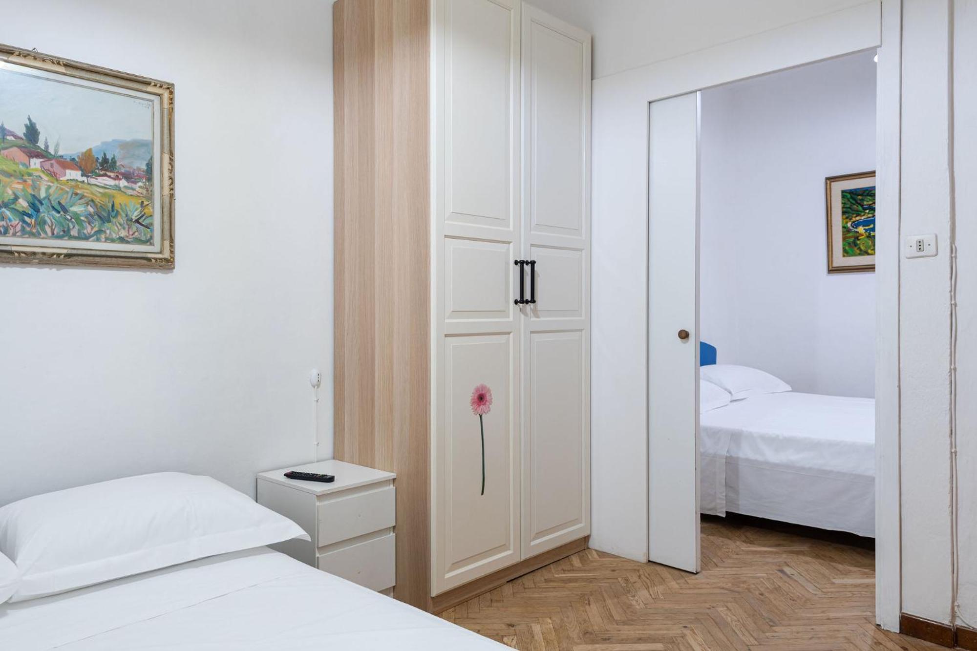 Unyca - Ampio Rifugio Per Famiglie A Firenze Apartment ภายนอก รูปภาพ